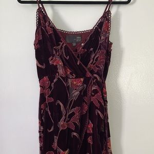J.O.A. Los Angeles XS Velvet Floral Maroon Dress
